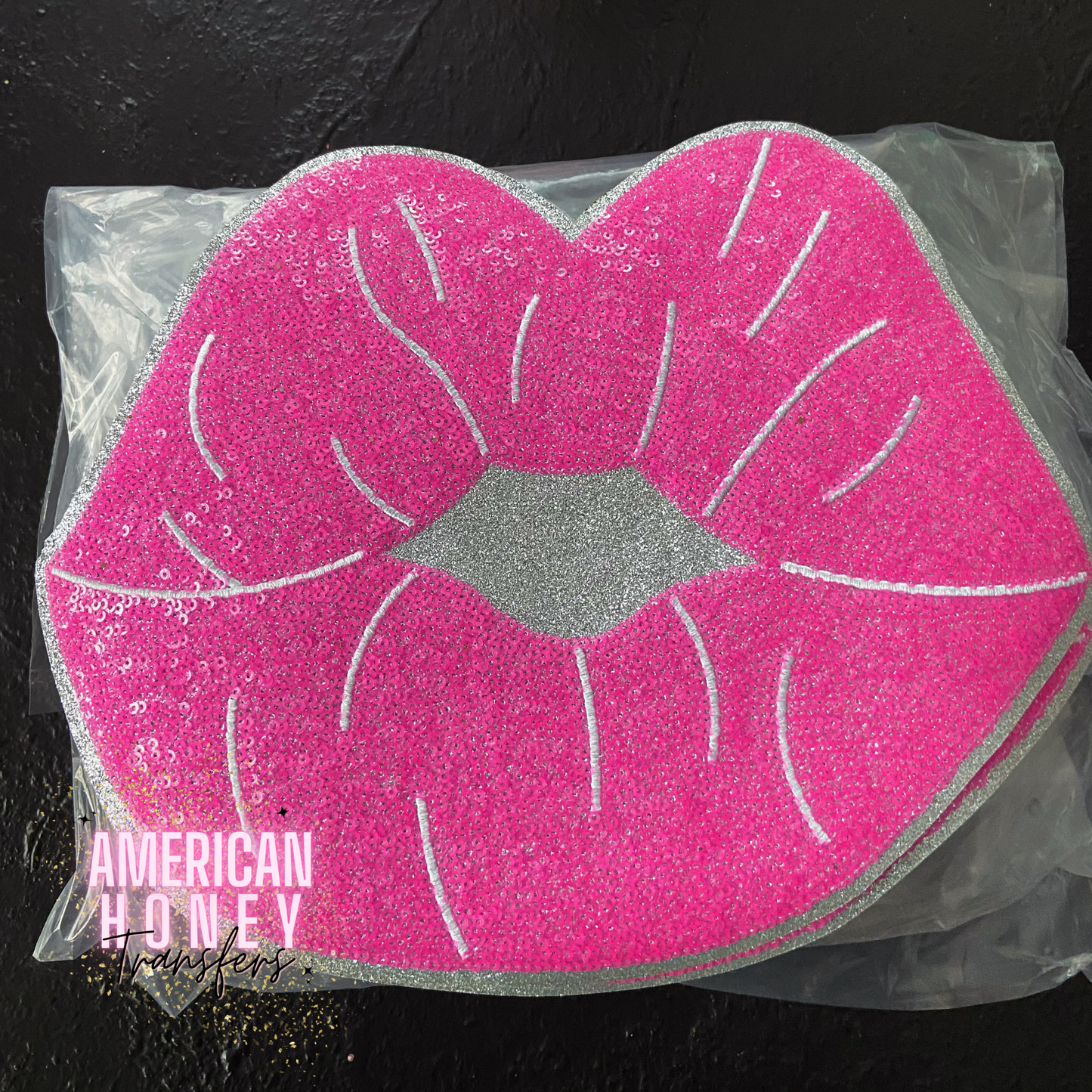 HOT PINK LIPS SEQUINS PATCH